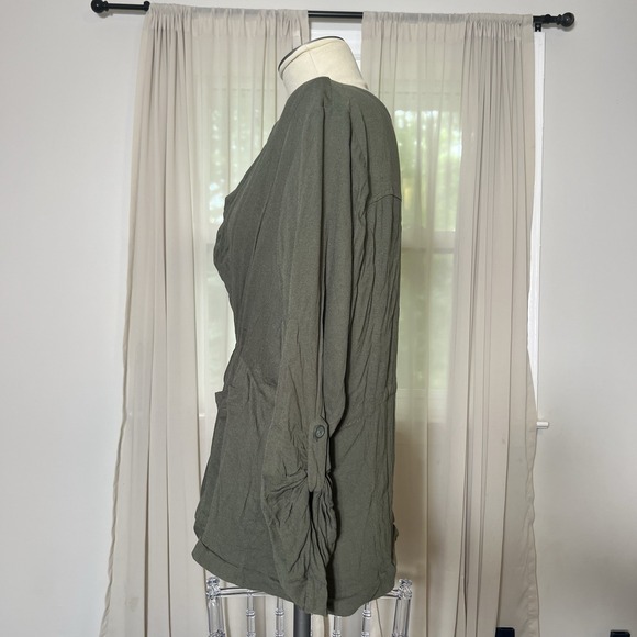 Torrid Womens Size 3 Army Green Pockets Lined Long Sleeve Plus Size Top Layer - Picture 3 of 11